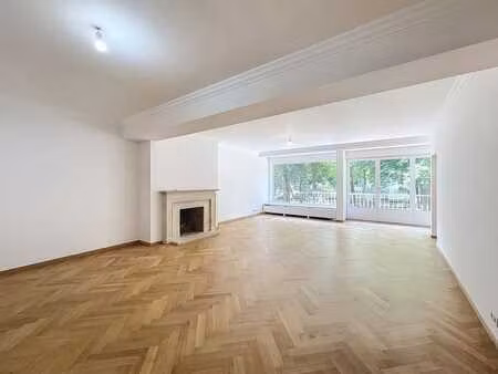 tervueren  superbe appt 4ch +terrasse +garage