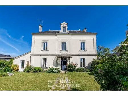 maison de maître avec parc arboré