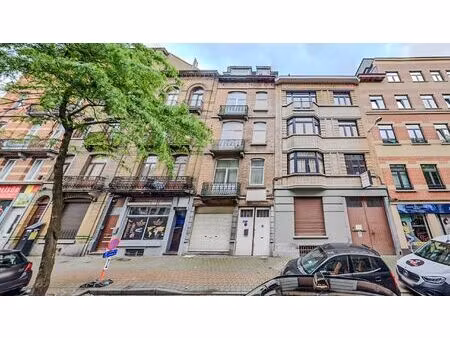immeuble mixte à vendre à rue bara 206 anderlecht (vbe52259)