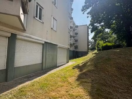à vendre ? local commercial de 56 36 m² à bron (69)