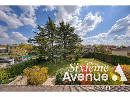 maison chassieu 8 pièce(s) 152.71 m2