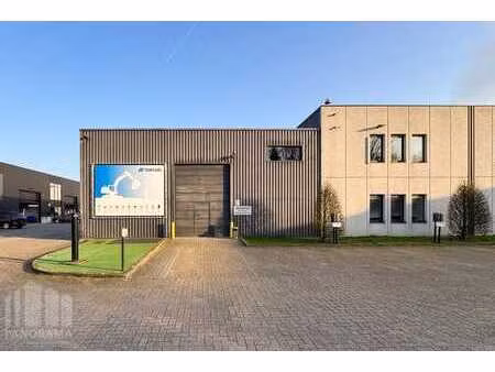 pme-unit avec 455 m² d’entrepôt  60 m² de mezzanine et 26...
