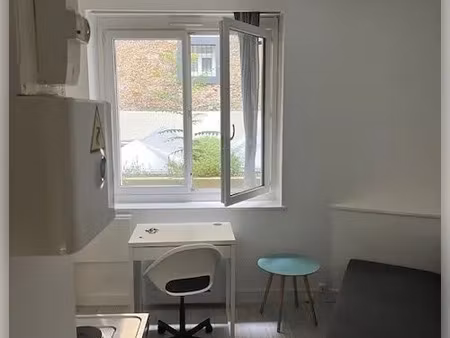 location appartement 1 pièce 10 m² à paris 16 (75016)