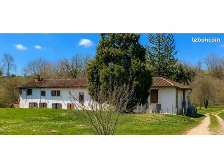 maison 7 pièces 220 m²