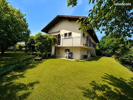 propriété 5 pièces 162 m²