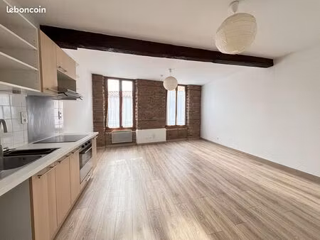 studio 1 pièce 31 m²