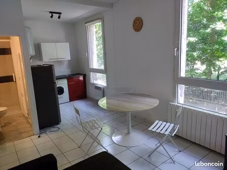 appartement proche de l université