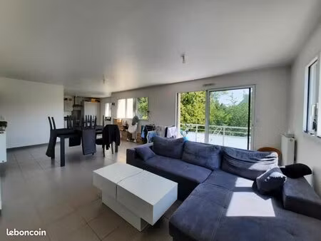 appartement 4 pièces 104 m²