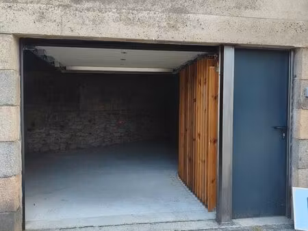 location garage/box 25m2