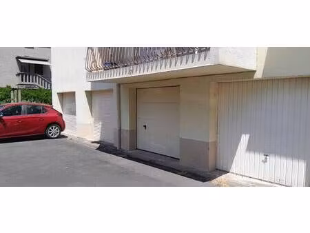 parking à louer