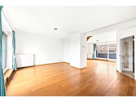 duplex à louer à val des seigneurs 131 woluwe-saint-pierre (vbe52657)