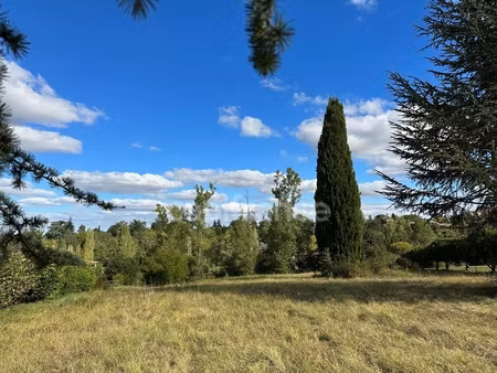 dpt gers (32)  à vendre auch  terrain de 2 497 00 m²