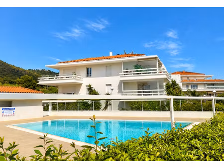 location appartement 3 pièces 63 m² à carqueiranne (83320)