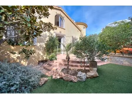 saint raphael villa 5 pieces vue tres degagee provencale