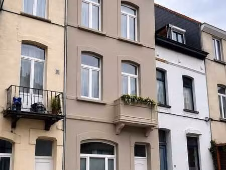 cimetière ixelles - immeuble de rapport 3 logements reconnus