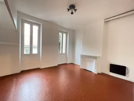location appartement 2 pièces 49 m² à marseille 5 (13005)