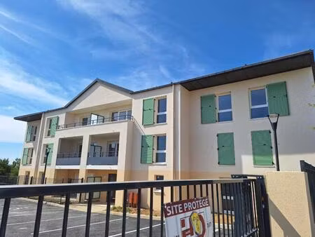 appartement t3 avec balcon à montataire