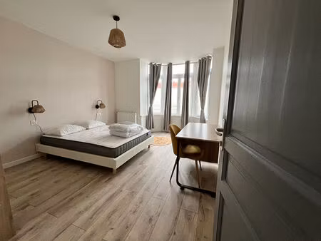 location maison 6 pièces  120.00m²  roubaix