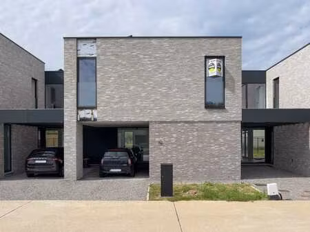 recente woning met 3 slaapkamers in bilzen