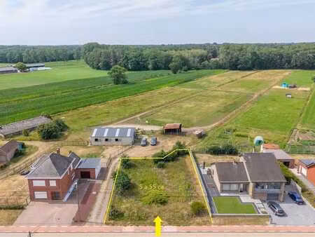 terrain à bâtir de 555 m² à langdor