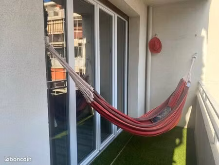 appartement lumineux 2 chambres 2 balcons