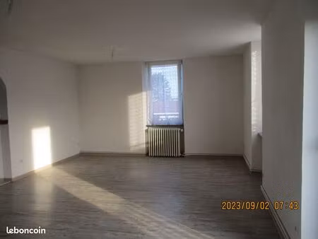 appartement 100 m2 (tres bien isolée)