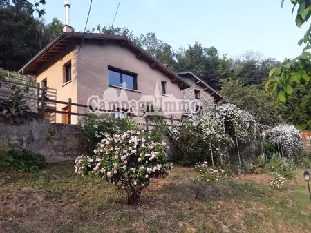 magnifique maison en pierres avec dépendances