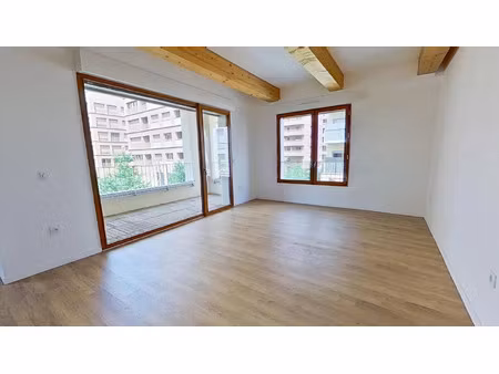 location appartement 4 pièces 86 m² à saint-ouen-sur-seine (93400)