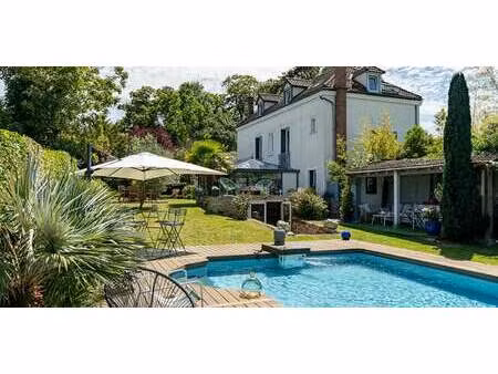 maison avec piscine et terrasse orgeval (78)