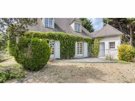 maison avec jardin senlisse (78)