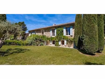 maison avec piscine oppède (84)