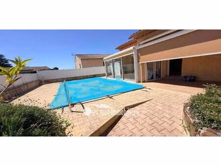 villa avec piscine et terrasse creissan (34)