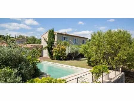 maison avec piscine et terrasse gordes (84)