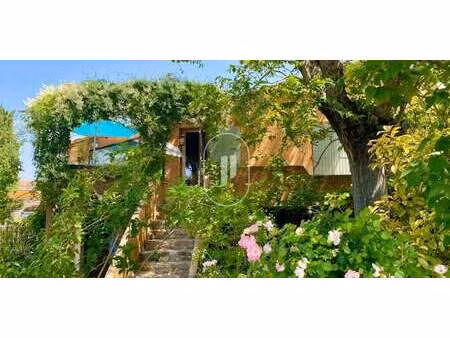 maison avec terrasse roussillon (84)