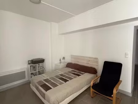 location meublée appartement 1 pièce 28 m² à bergerac (24100)  388 €