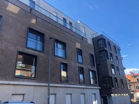 location appartement 2 pièces 64.37 m² à lille (59000)  927 €