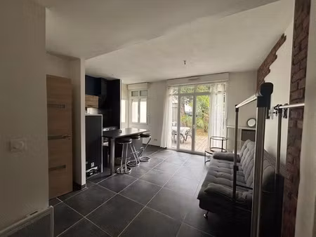 location meublée appartement 2 pièces 39.55 m² à pau (64000)  720 €