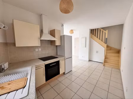 location appartement 3 pièces 52 m² à clermont-l'herault (34800)  695 €