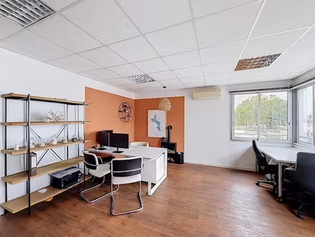 location locaux professionnels 4 pièces 85 m² à cenon (33150)  1 220 €
