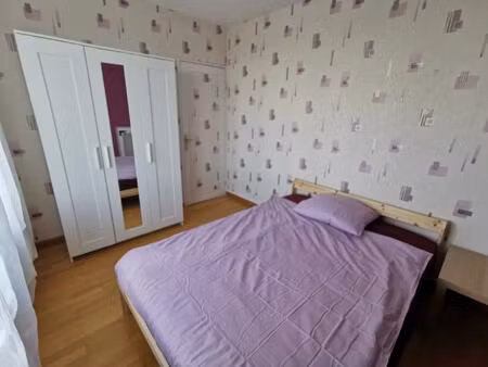 chambre en colocation au pied du tramway