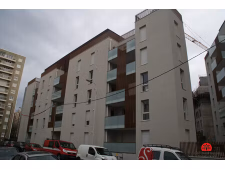 garage parking à louer lyon