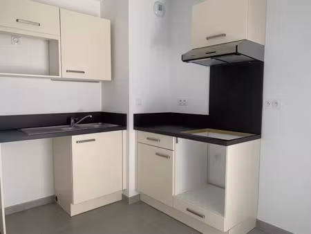location appartement 3 pièces 61 m² à toulouse (31000)  811 €