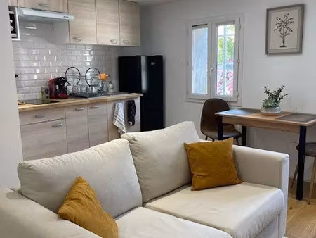 location meublée appartement 2 pièces 27 m² à nice (06000)  880 €