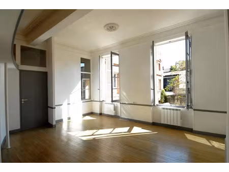 location appartement 2 pièces 50 m² à toulouse (31000)  915 €