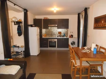 location appartement 3 pièces 55 m² à marseille 5ème (13005)  950 €