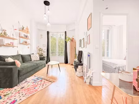 location meublée appartement 2 pièces 36.05 m² à nice (06000)  1 100 €