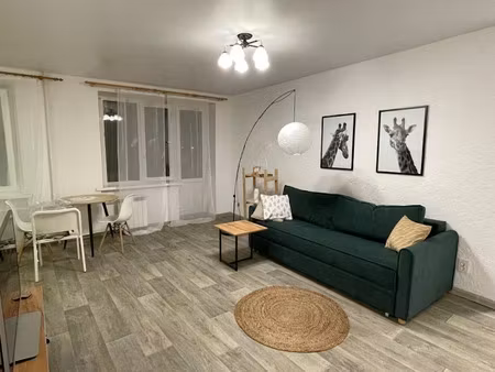 location meublée appartement 2 pièces 38 m² à paris 18ème (75018)  1 250 €