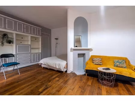 location meublée appartement 1 pièce 34 m² à paris 18ème (75018)  1 630 €