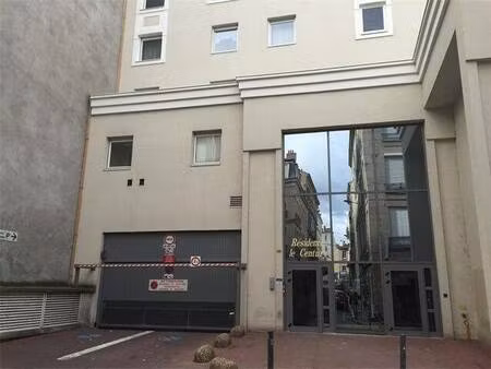 parking à louer