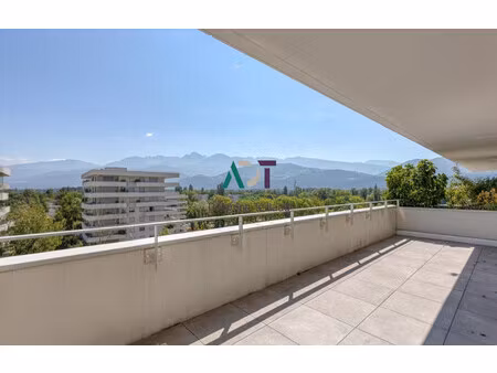 t3 d'exception de 60m2 avec terrasse panoramique de 28m2 à meyl